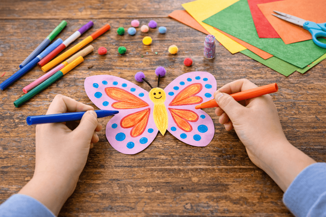 Basteln - Bunter Papier-Schmetterling