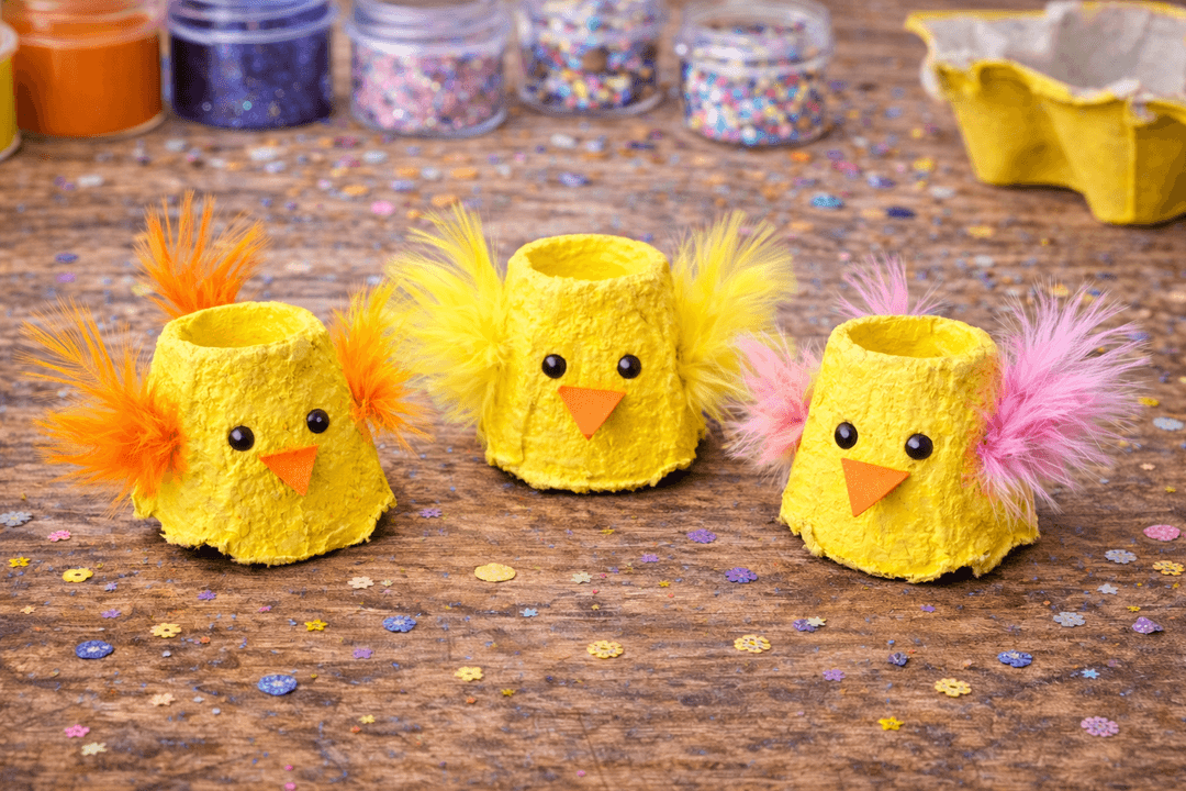 Bastelergebnis - Flauschige Küken aus Eierbechern